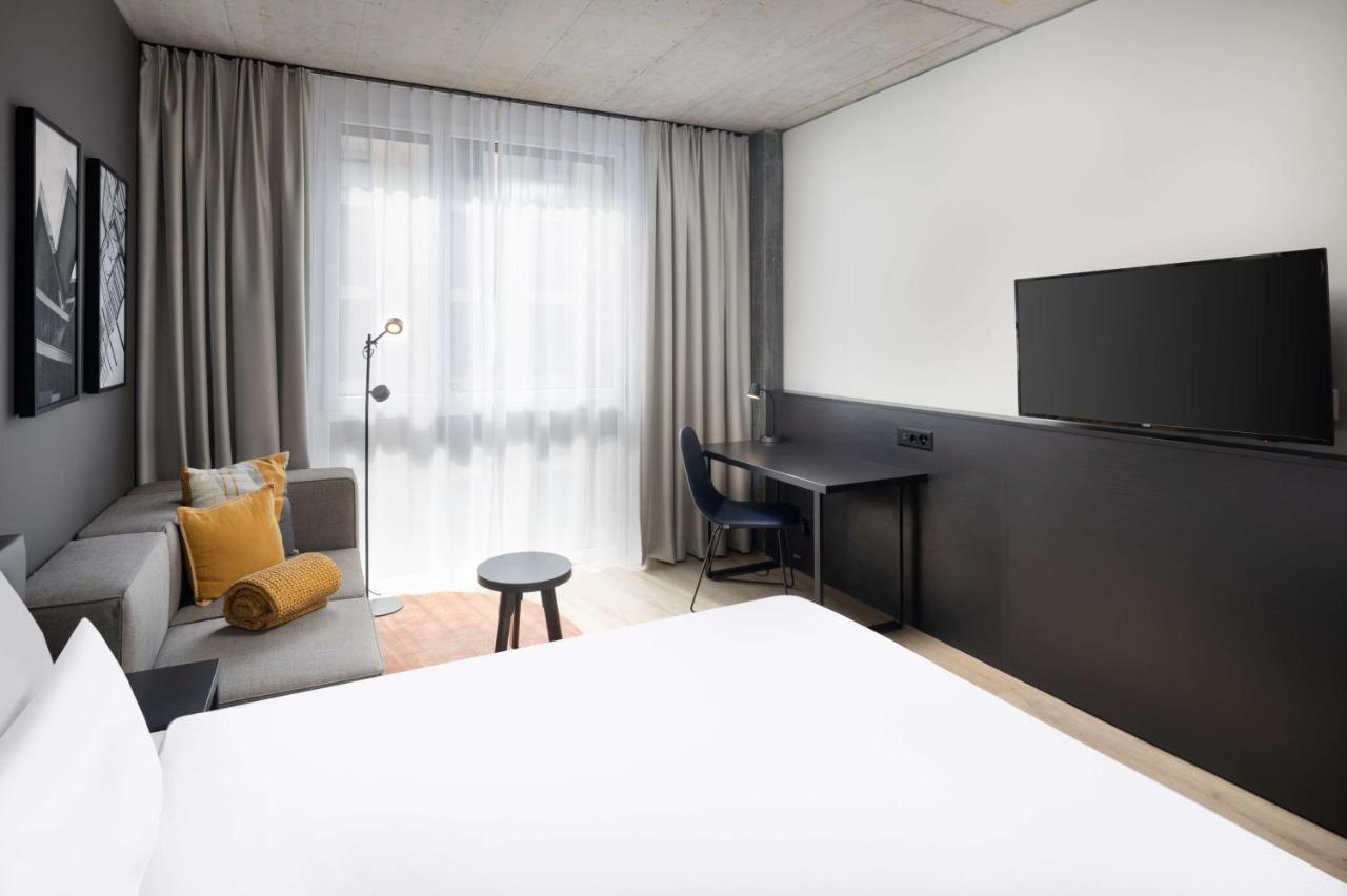 Radisson Hotel & Suites Zurich Opfikon-Glattbrugg Buitenkant foto